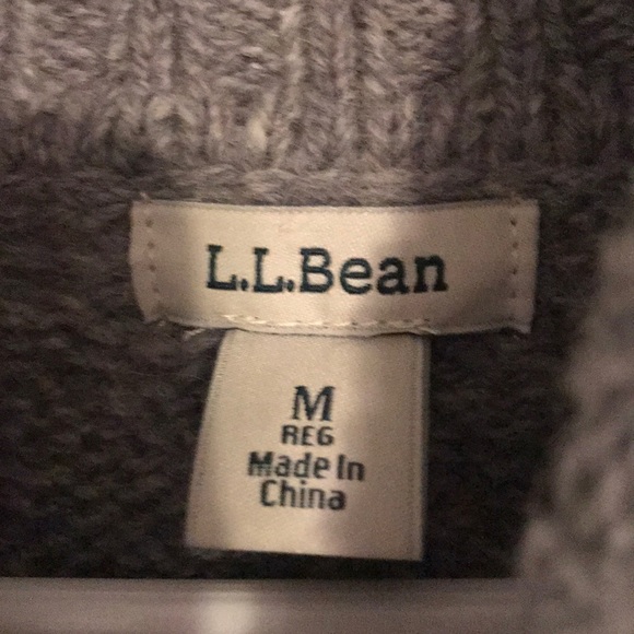 L.L. Bean heritage sweater, cable, pull over - Picture 3 of 5